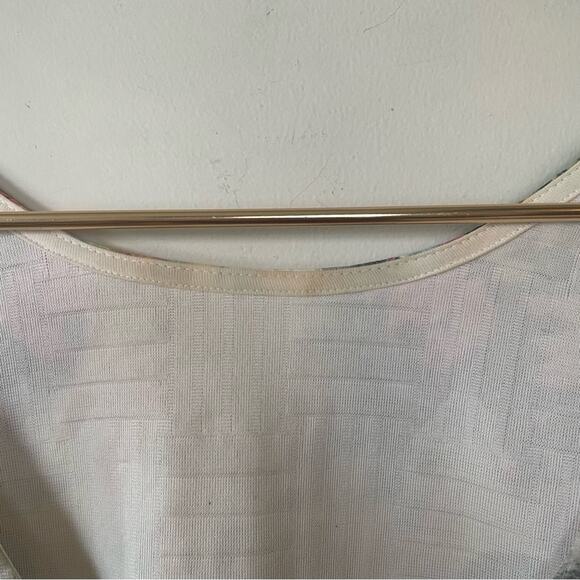 ASOS Floral Textured Short Sleeve Bodycon Dress 10 - Picture 8 of 8